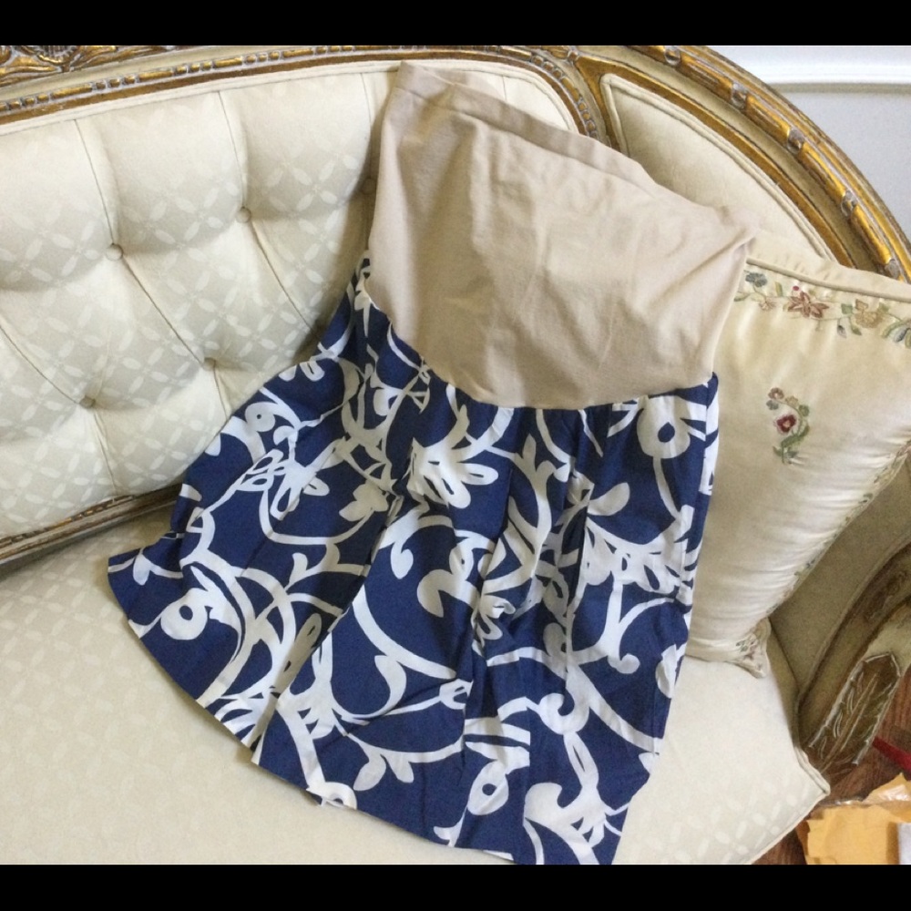 A Pea in the Pod skirt size S